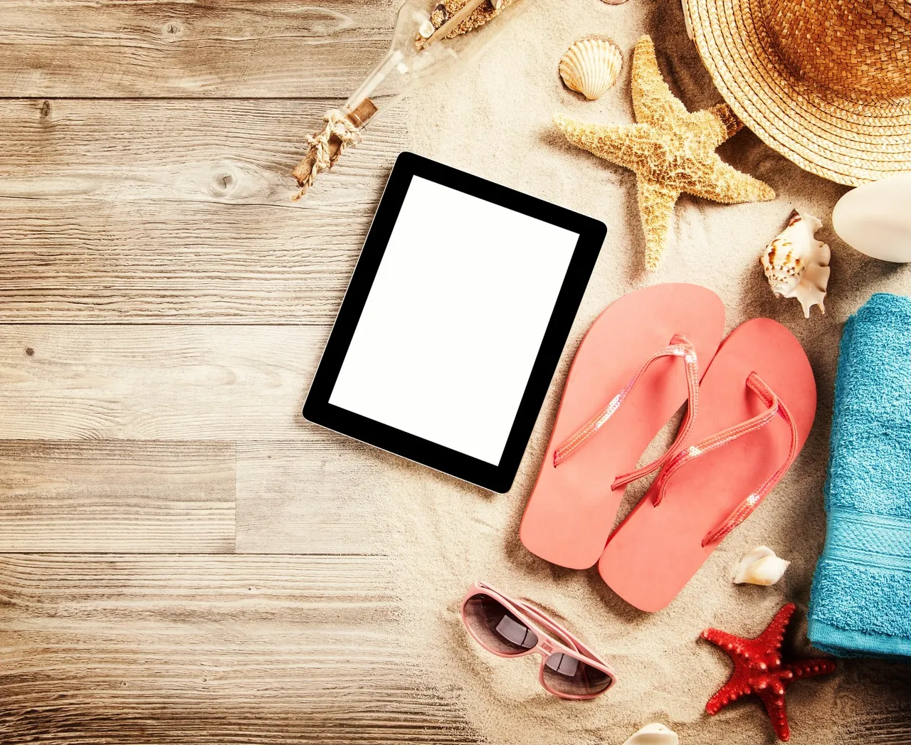 Tablet and beach gear arrangement