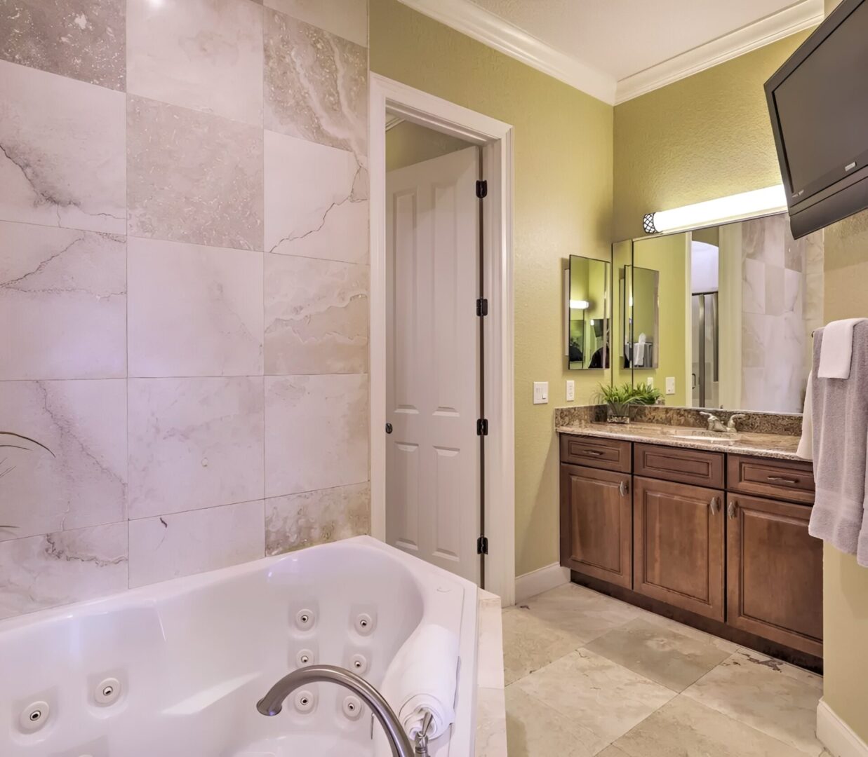 Modern bathroom featuring a jacuzzi tub